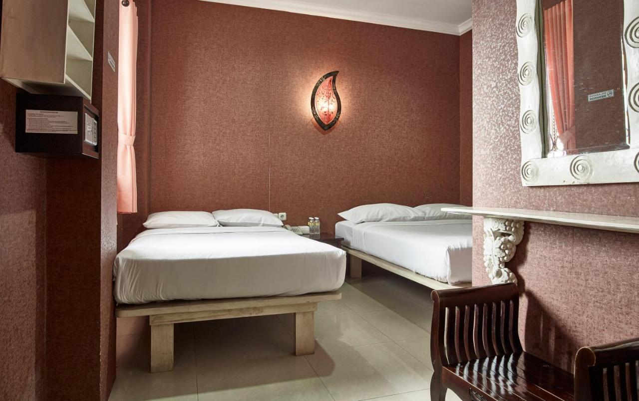 Twins Hotel Jakarta Buitenkant foto