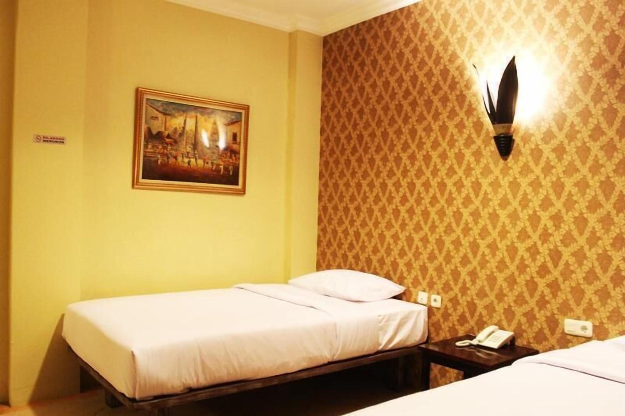 Twins Hotel Jakarta Buitenkant foto