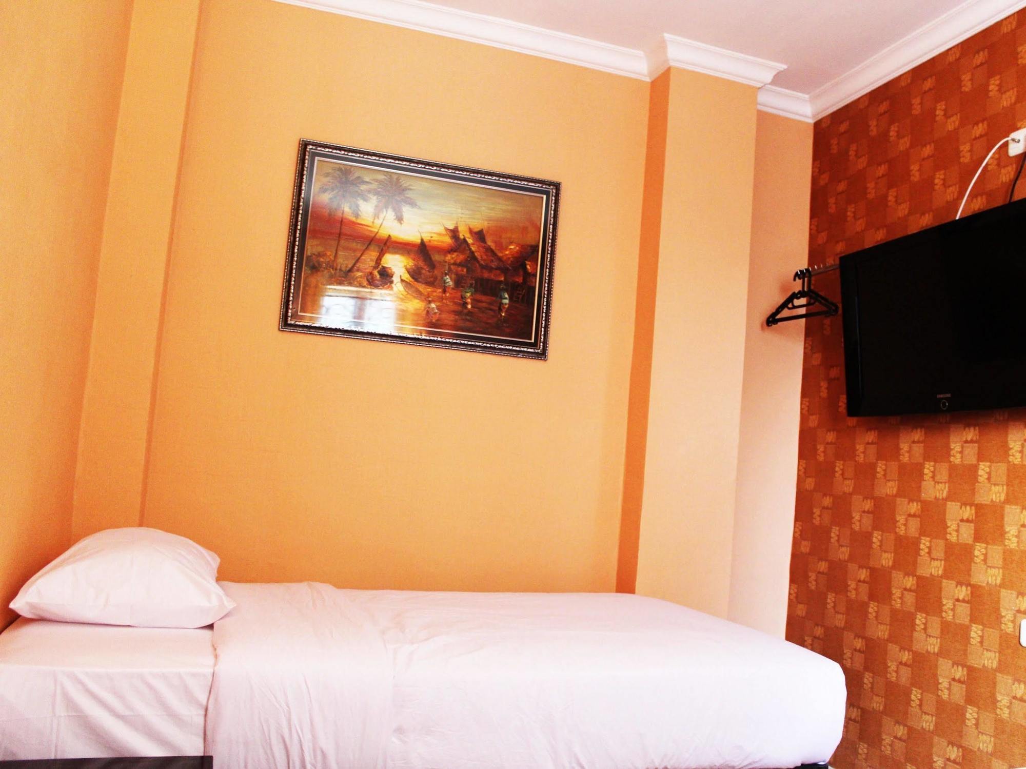 Twins Hotel Jakarta Buitenkant foto